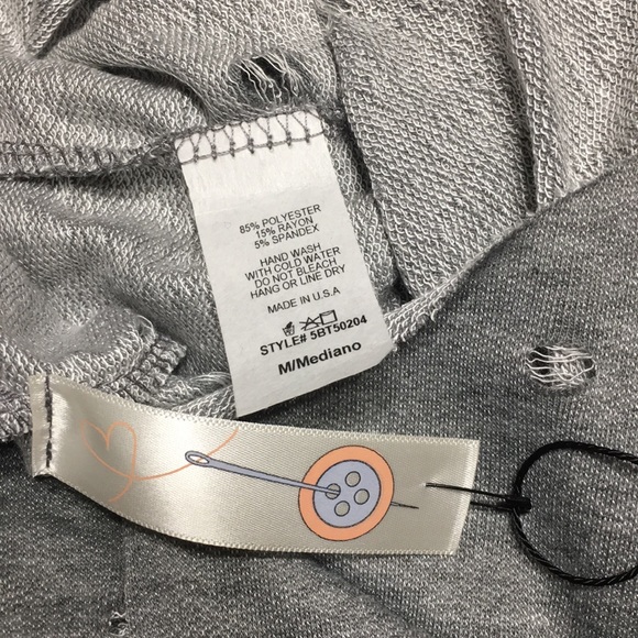 Distressed Light Grey Top - Picture 4 of 4